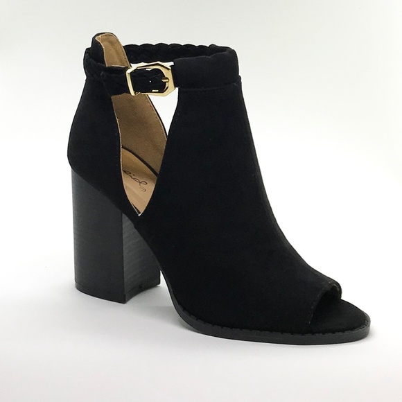 Qupid Shoes - Black Peep Toe Booties